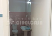 Local comercial en alquiler con 111m² en Mairena del Alcor foto