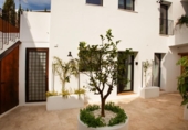 Edificio en venta con 317m² en Denia foto