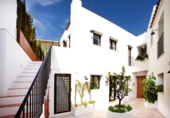 Edificio en venta con 317m² en Denia foto