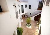 Edificio en venta con 317m² en Denia foto