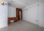Local comercial
en venda
amb 64m² a Granada, a la zona de Casillas Baixes, Plaza de las Palomas foto