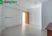 Local comercial
en venda
amb 64m² a Granada, a la zona de Santa Adela, Calle Flandes foto