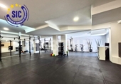 Local comercial en venta con 152m² en Valencia, en la zona de Ayora, Avenida del Puerto foto