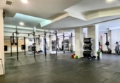 Local comercial en venta con 152m² en Valencia, en la zona de Ayora, Avenida del Puerto foto