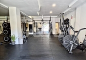 Local comercial en venta con 152m² en Valencia, en la zona de Ayora, Avenida del Puerto foto