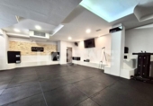 Local comercial en venta con 152m² en Valencia, en la zona de Ayora, Avenida del Puerto foto