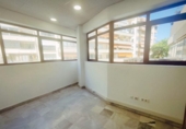 Oficina en venta con 87m² en Marbella, Plaza Naranjos foto