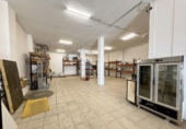 Nave en venta en Badajoz foto