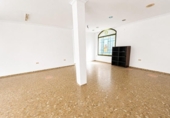 152m² commercial premises for sale in El Puerto de Santa María, Calle Espelete photo