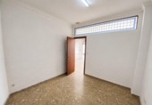152m² commercial premises for sale in El Puerto de Santa María, Calle Espelete photo