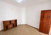 152m² commercial premises for sale in El Puerto de Santa María, Calle Espelete photo