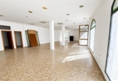 152m² commercial premises for sale in El Puerto de Santa María, Calle Espelete photo
