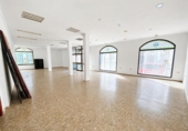 152m² commercial premises for sale in El Puerto de Santa María, Calle Espelete photo