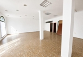 152m² commercial premises for sale in El Puerto de Santa María, Calle Espelete photo