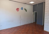 92m² commercial premises for sale in Málaga, in the area of Almudena, Calle Jalón photo