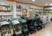 Local comercial en alquiler con 112m² en Garrucha, Avenida Joaquín Garrigues Walker foto