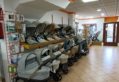 Local comercial en alquiler con 112m² en Garrucha, Avenida Joaquín Garrigues Walker foto