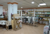Local comercial en alquiler con 112m² en Garrucha, Avenida Joaquín Garrigues Walker foto