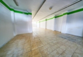 Local comercial en venta con 587m² en Baza, Calle San Sebastián foto