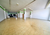Local comercial en venta con 587m² en Baza, Calle San Sebastián foto