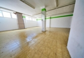Local comercial en venta con 587m² en Baza, Calle San Sebastián foto