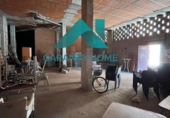 Local comercial en venta con 230m² en Cáceres, en la zona de Industrial Aldea Moret, Avenida de la Constitución foto