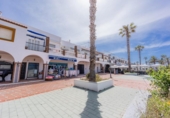 Local comercial
en venda
amb 96m² a Salobreña, Urbanización Mare Nostrum-I foto