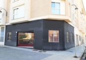 Oficinas en venta con 136m² en Alcira, Calle Massalavés foto