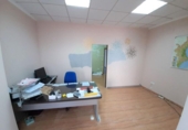 Oficinas en venta con 136m² en Alcira, Calle Massalavés foto