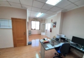 Oficinas en venta con 136m² en Alcira, Calle Massalavés foto