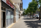 Local comercial en alquiler con 105m² en el Prat de Llobregat foto