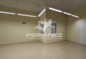 Local comercial en alquiler con 105m² en el Prat de Llobregat foto