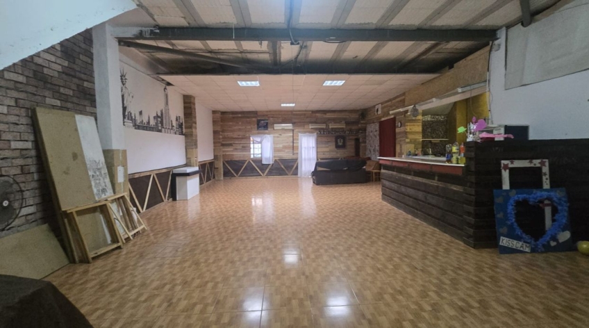 Local comercial