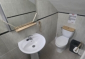 Local comercial en venta con 188m² en Alcalá de Guadaíra foto