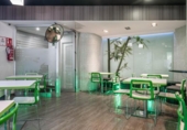 Restaurante en venta con 160m² en Granada, en la zona de Joaquina Eguaras Beiro, Calle Cristóbal de Morales foto