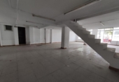 172m² commercial premises for sale in Elda, Avenida Alfonso XIII photo