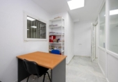 Local comercial en venta con 231m² en Granada, en la zona de Pajaritos foto