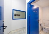 Local comercial en venta con 231m² en Granada, en la zona de Pajaritos foto