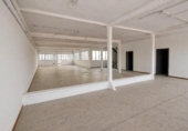 Nave Industrial en venta con 1337m² en Getafe, Avenida de Don Juan de Borbón foto