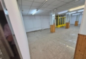 137m² commercial premises for sale in Elda, gran avenida photo