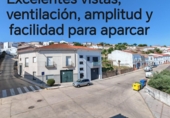 Edificio en venta en Castuera, Extremadura foto