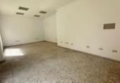 Local comercial en venta con 66m² en La Línea de la Concepción, Travesa Velada foto