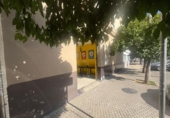 Local comercial en venta con 412m² en Sevilla, en la zona de Cerro de la Florida, Calle José María Moreno Galván foto