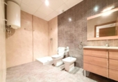 Local comercial en venta con 180m² en Alcanar, Carrer Ramon i Cajal foto