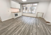 Local comercial en venta con 180m² en Benidorm, Avenida del Rei Jaume I foto