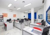 Local comercial en venta con 231m² en Granada, en la zona de San Lázaro, Avenida de la Constitución foto