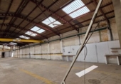 Nau Industrial
en venda
amb 920m² a Paterna, Calle Ciudad de Elda foto