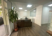 Local comercial en venta con 104m² en Benetúser, Calle Ramón Navarro foto