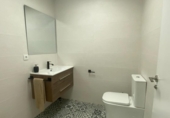 Local comercial en venta con 104m² en Benetúser, Calle Ramón Navarro foto