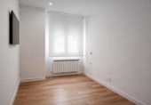120m² hotel for sale in Santander, Calle La Montañesa photo